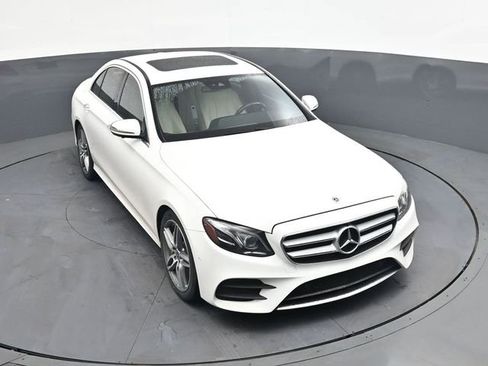 Used 2019 Mercedes-Benz E 300 image 27