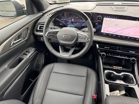 New 2026 Chevrolet Traverse LT w/ Enhanced Driving Package FWD image 19