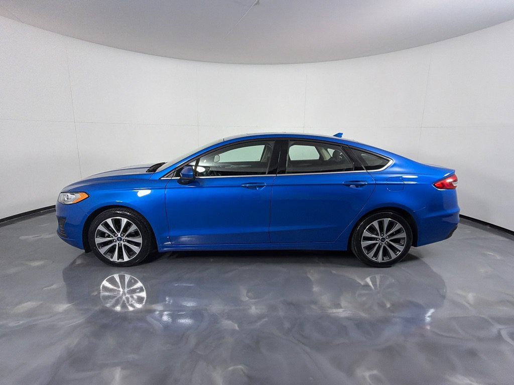Used 2020 Ford Fusion SE AWD/4WD image 8