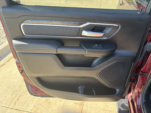 Used 2020 RAM 1500 Big Horn AWD/4WD image 12