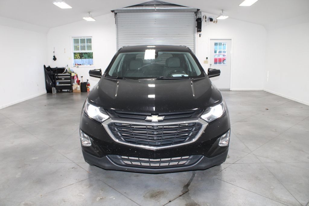 Used 2019 Chevrolet Equinox LT w/ LPO, Cargo Package FWD image 3