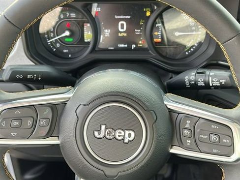 Used 2024 Jeep Wrangler Unlimited Sahara w/ Safety Group AWD/4WD image 11