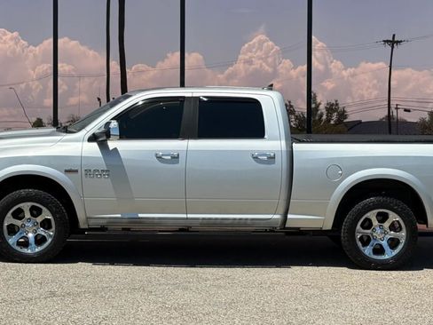 Used 2016 RAM 1500 Laramie w/ Convenience Group AWD/4WD image 4