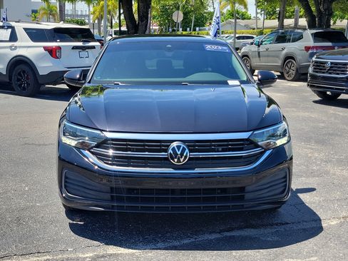 Certified 2023 Volkswagen Jetta SE w/ Black Wheel Package FWD image 2