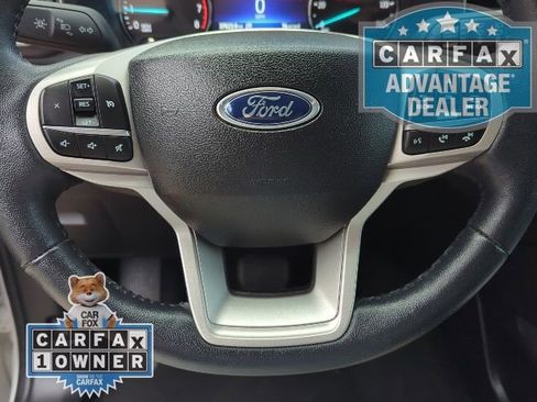 Used 2024 Ford Explorer XLT w/ Equipment Group 202A image 5