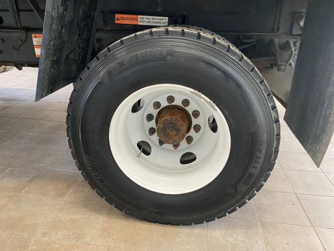 Used 2019 Ford F650 2WD Regular Cab Super Duty image 20