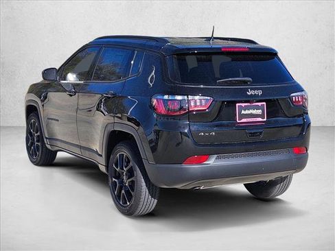 New 2026 Jeep Compass Latitude image 7