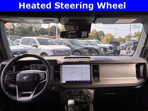 Certified 2024 Ford Bronco Badlands image 3