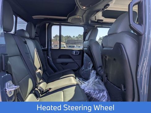 New 2026 Jeep Gladiator Mojave image 29