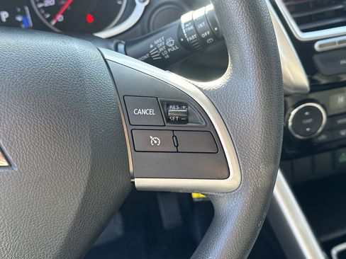 Used 2018 Mitsubishi Eclipse Cross LE image 26