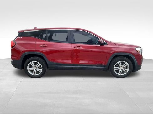 Used 2021 GMC Terrain SLE image 9