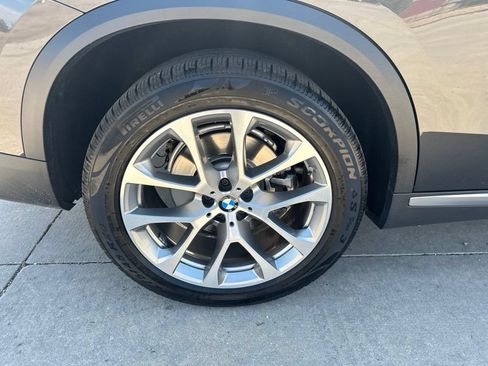 Used 2021 BMW X5 xDrive40i w/ Premium Package AWD/4WD image 42