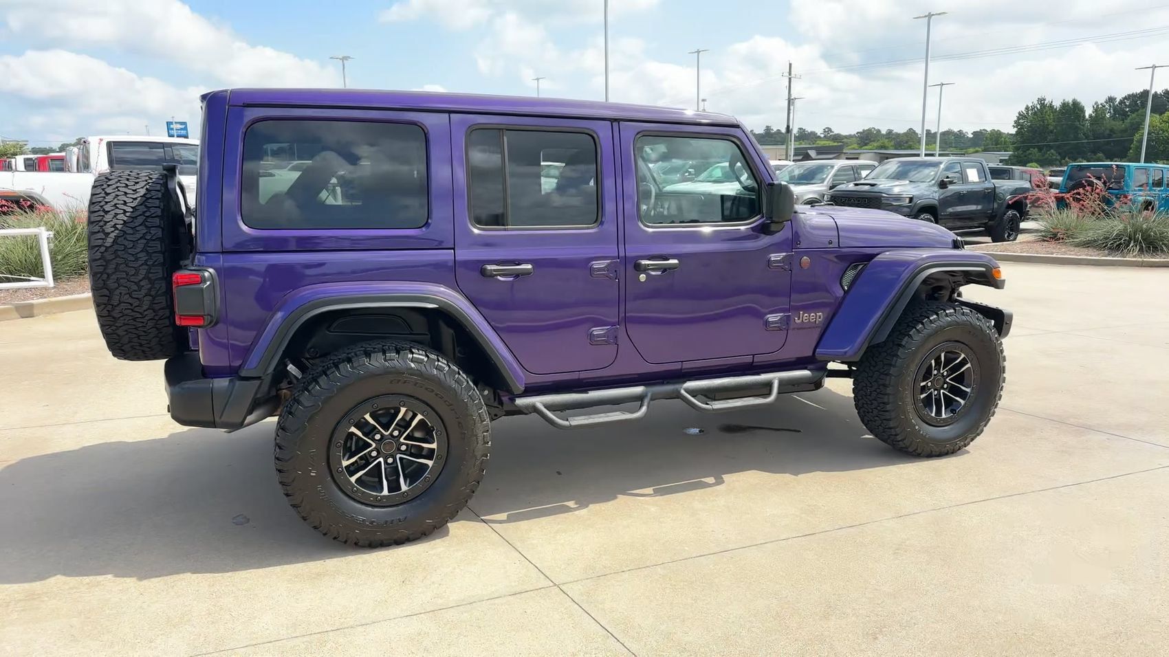 Used 2026 Jeep Wrangler Unlimited Rubicon AWD/4WD image 8