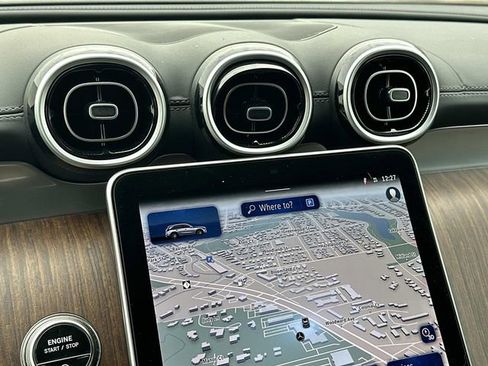 Certified 2025 Mercedes-Benz GLC 300 4MATIC image 29