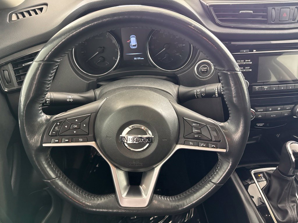 Used 2017 Nissan Rogue SV FWD image 26