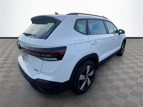 New 2026 Volkswagen Taos S image 7