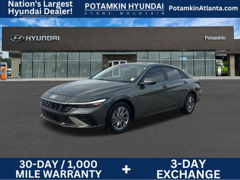 Used 2024 Hyundai Elantra SEL image 1