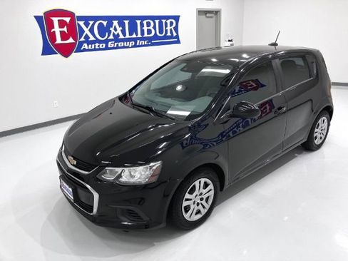 Used 2020 Chevrolet Sonic LT image 19