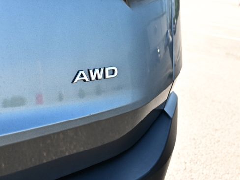 Certified 2023 Nissan Rogue S AWD/4WD image 9