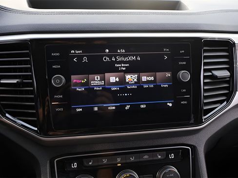 Used 2023 Volkswagen Atlas Cross Sport SE w/ Black Wheel Package image 23