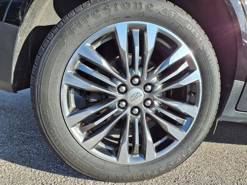 Used 2019 Cadillac XT5 Premium Luxury w/ Driver Assist Package image 39