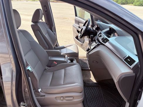 Used 2014 Honda Odyssey EX-L image 31