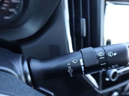 Certified 2023 Subaru Crosstrek 2.0i image 24