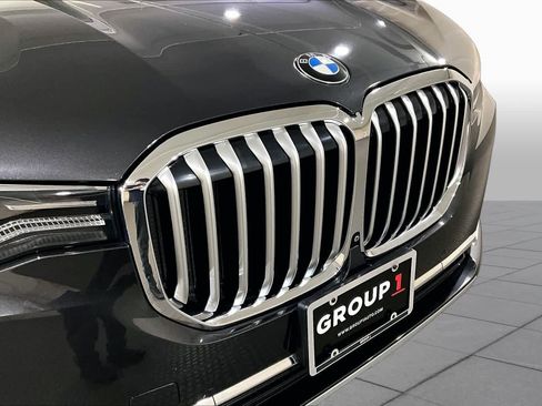 Used 2022 BMW X7 xDrive40i w/ Premium Package AWD/4WD image 31