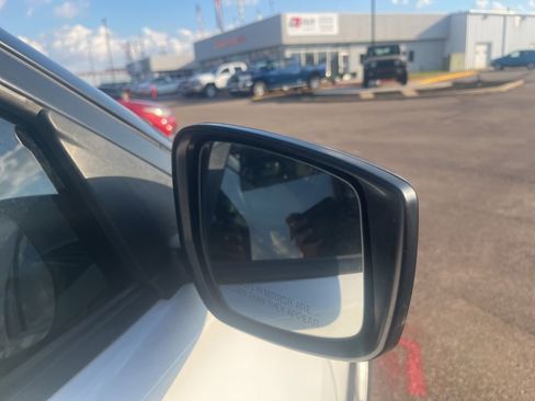 Used 2023 Nissan Kicks S image 32