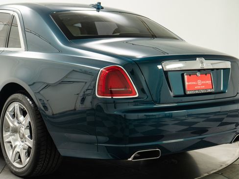 Used 2010 Rolls-Royce Ghost image 37