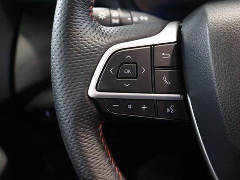 Certified 2025 Toyota Sienna XSE image 19