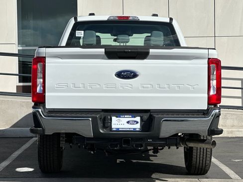 New 2026 Ford F250 XL w/ XL Chrome Package image 4