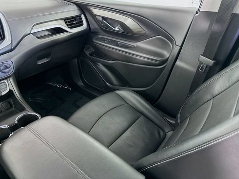 Used 2024 GMC Terrain SLT FWD image 30