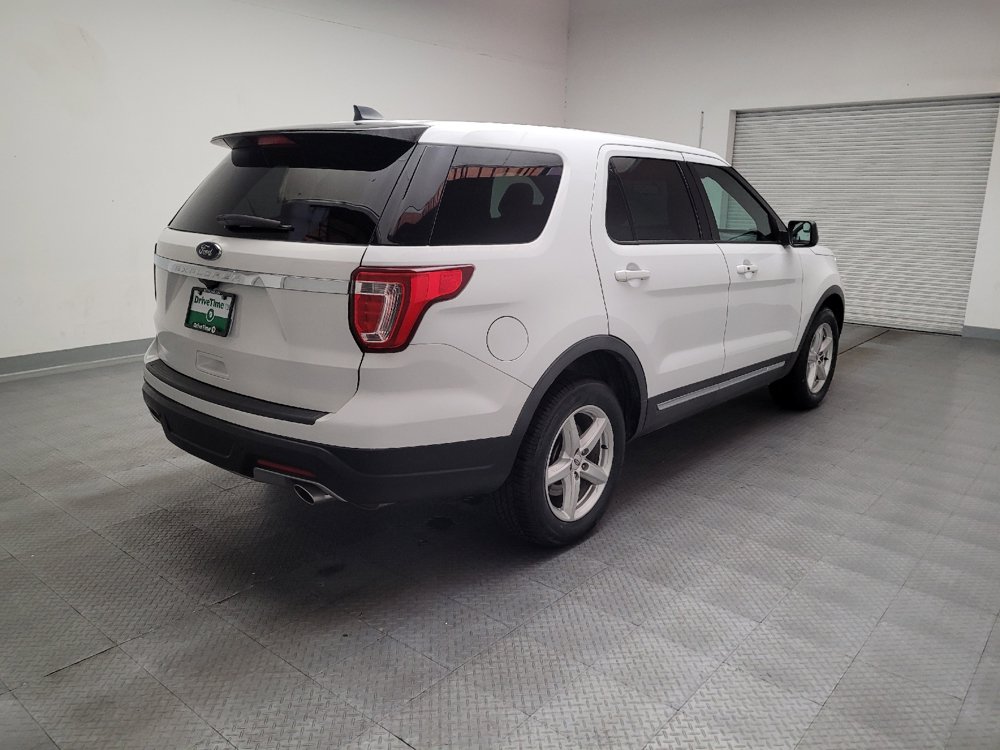 Used 2018 Ford Explorer XLT FWD image 9