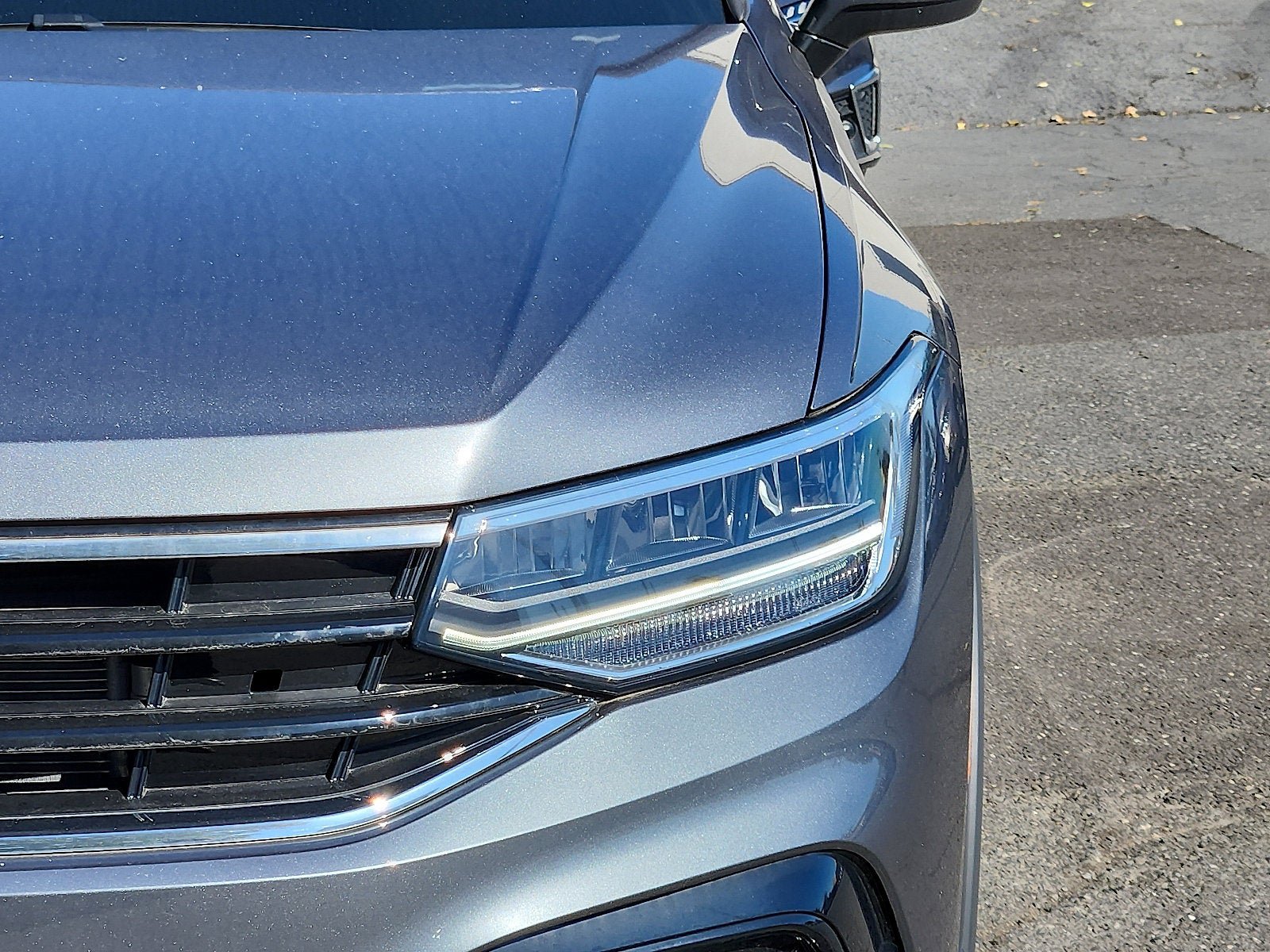New 2024 Volkswagen Tiguan SE R-Line AWD/4WD image 7
