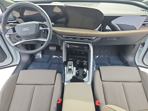 New 2025 Audi Q5 Premium Plus image 9
