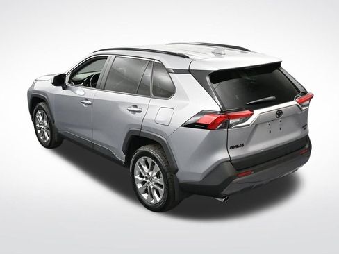 Used 2019 Toyota RAV4 Limited AWD/4WD image 18