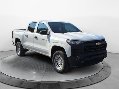 Used 2024 Chevrolet Colorado W/T RWD image 7