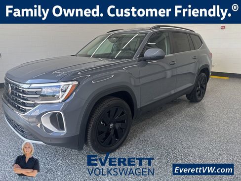 New 2026 Volkswagen Atlas SE image 1