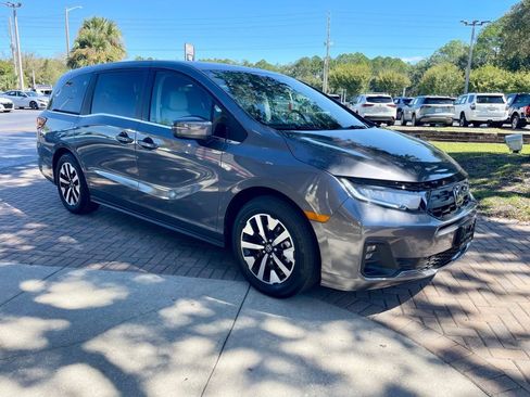 Used 2025 Honda Odyssey EX-L image 8