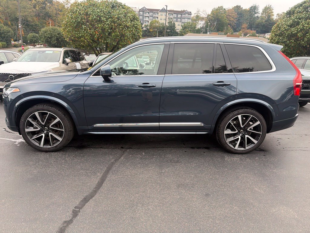 Used 2025 Volvo XC90 B5 Plus w/ Protection Package AWD/4WD image 3