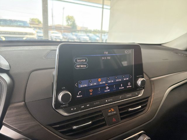Used 2023 Nissan Altima 2.5 SV FWD image 24