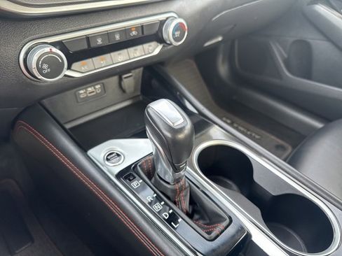 Used 2024 Nissan Altima 2.5 SR image 14