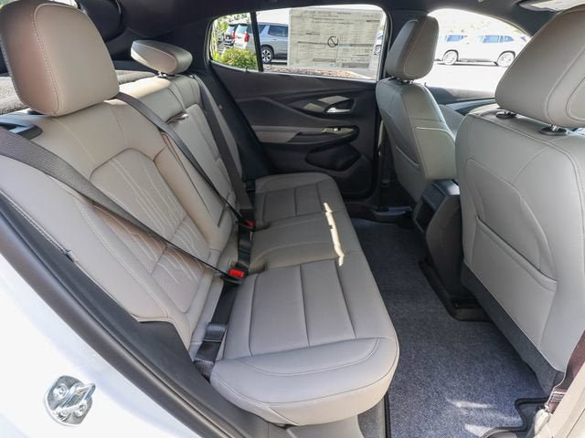 New 2026 Buick Envista Avenir FWD image 24