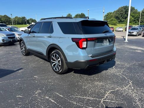 Used 2025 Ford Explorer ST-Line RWD image 5