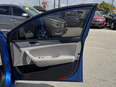 Used 2018 Hyundai Sonata SE FWD image 26
