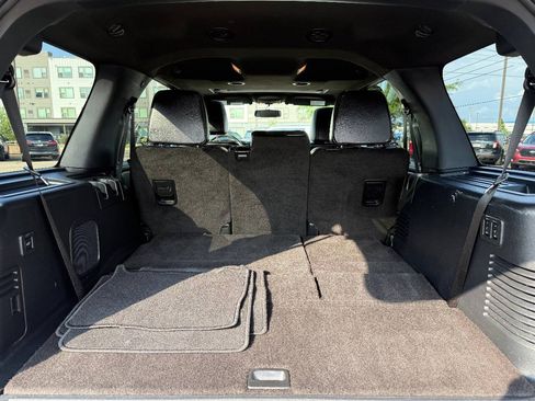 Used 2015 Ford Expedition XLT w/ Equipment Group 202A RWD image 43