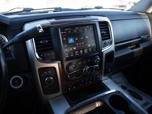 Used 2016 RAM 2500 Laramie image 16