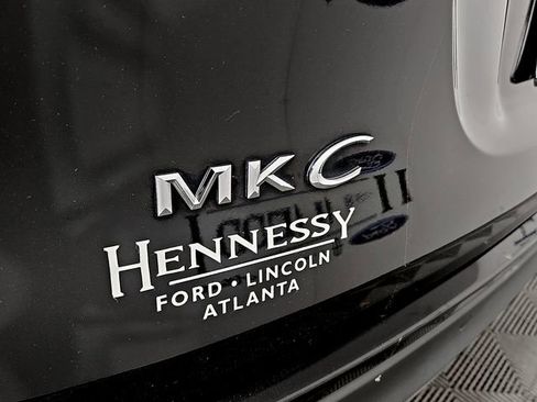 Certified 2019 Lincoln MKC Reserve w/ MKC Climate Package image 32