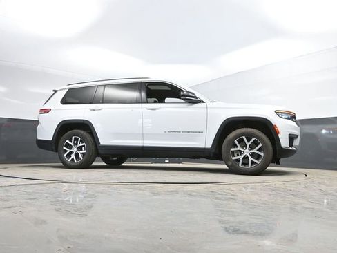 Used 2024 Jeep Grand Cherokee L Limited w/ Luxury Tech Group II image 57